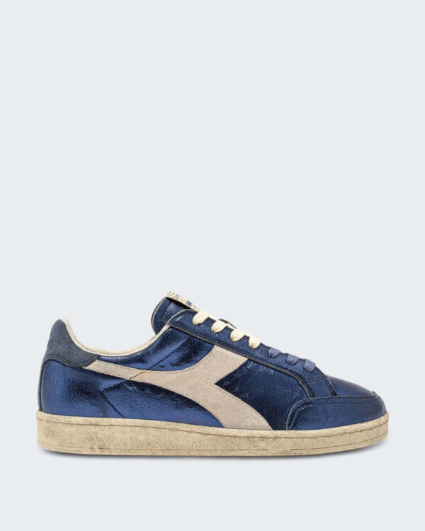 Diadora Women’s Prestige Used Sneaker Blue