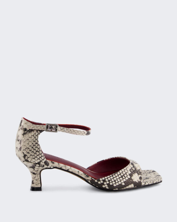 Toral Women’s Rubby