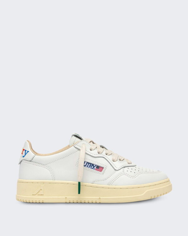 Women’s Medalist Low Sneakers leer logo White