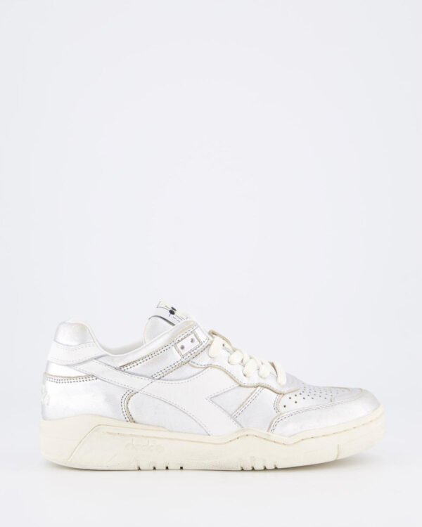 Women’s B560 Metal Sneaker Silver