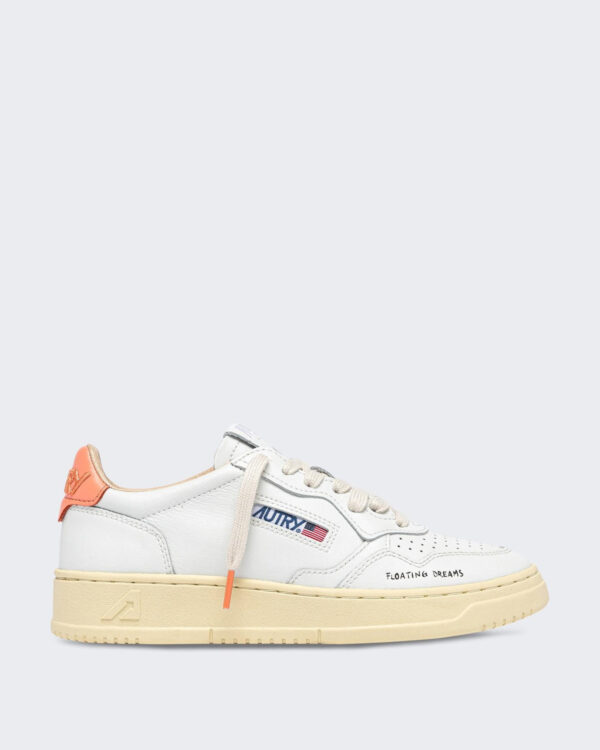 Autry Women’s Medalist Low Sneaker White/Peach