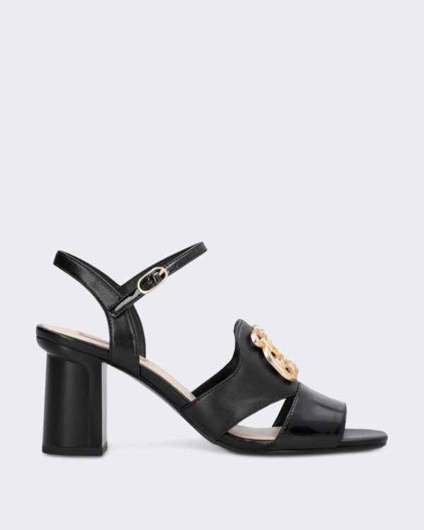 Women’s Brooke 01