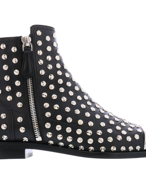 Women’s Show Boot Silver Studs