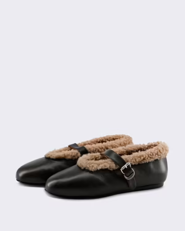 Women’s Ballerina's met gespdetail Beige