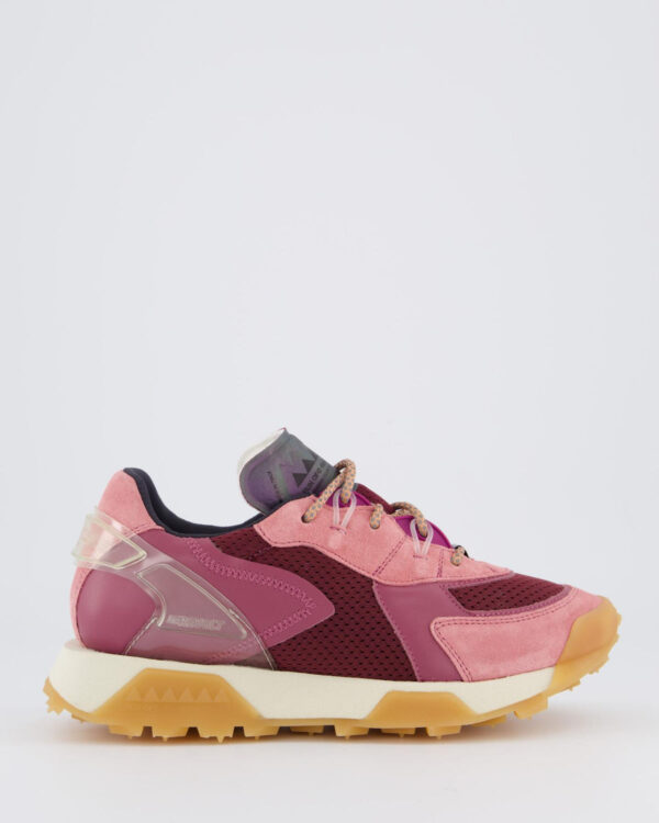 Women’s Revolt Sneaker Pink