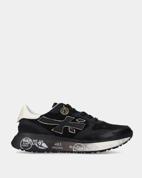 Women’s Lauryn