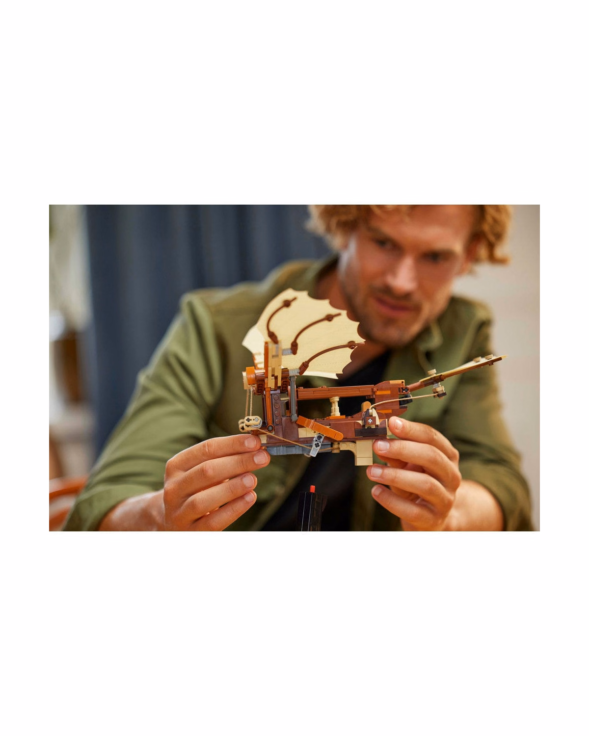 LEGO® Icons Leonardo da Vinci’s Flying Machine Set 10363 - 4