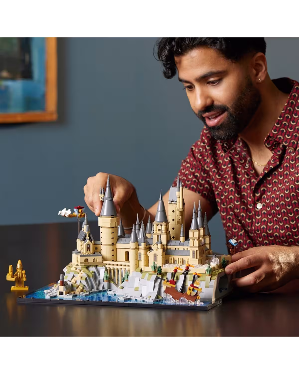 LEGO Harry Potter 76419 Hogwarts Castle and Grounds Set for Adults view 3