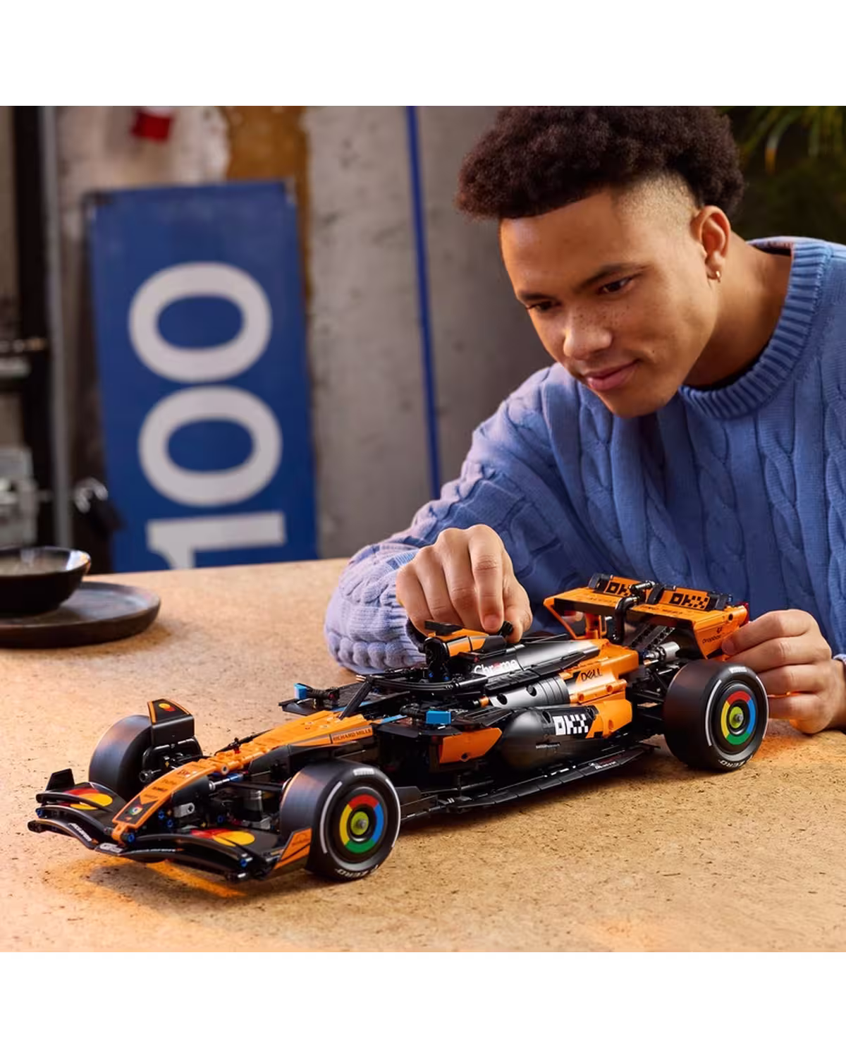 LEGO Technic 42228 McLaren MCL39 F1 Car Set for Adults view 4